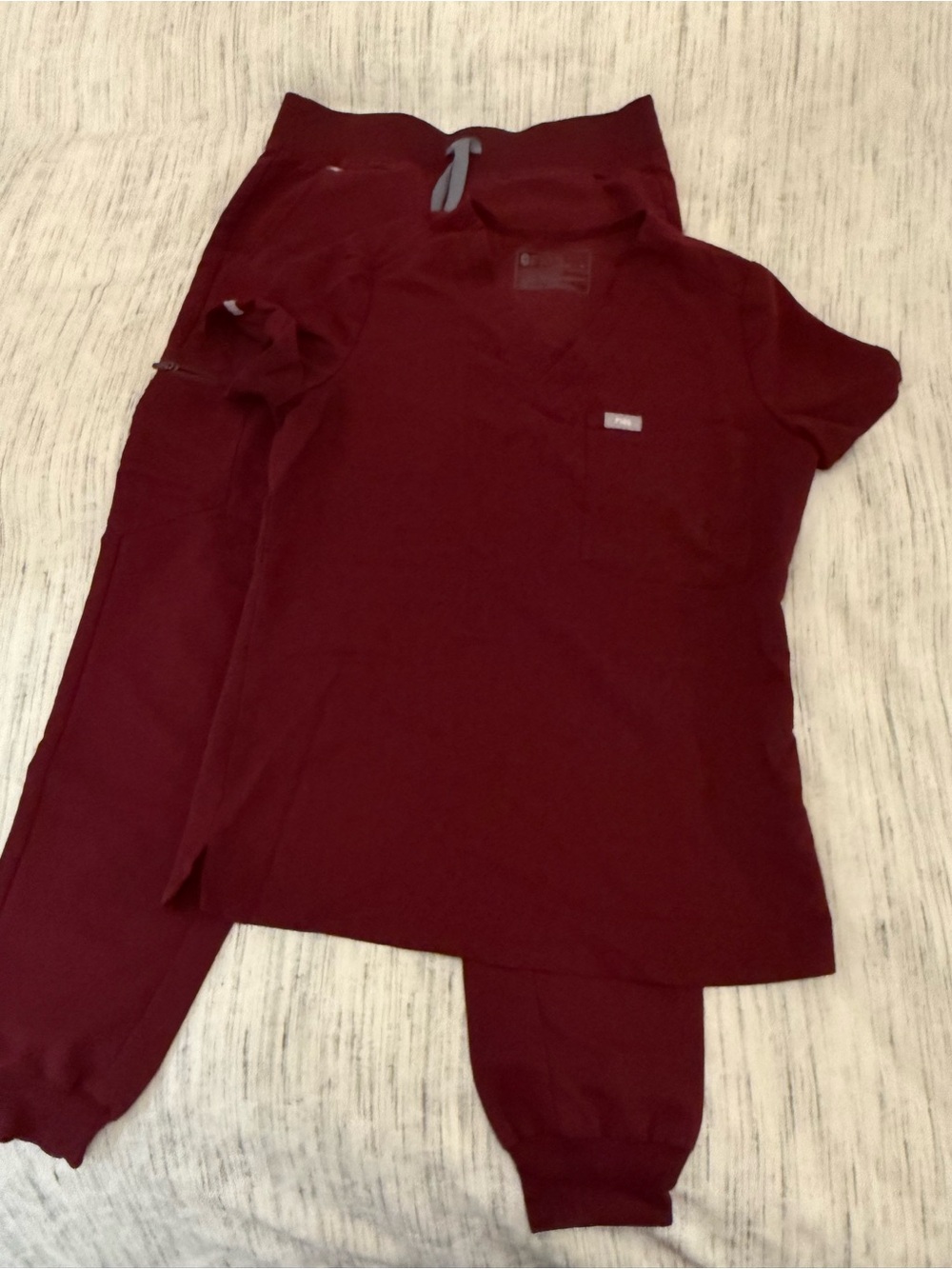 FIGS Burgundy Short Sleeve Top -XS & Jogger Pants-S